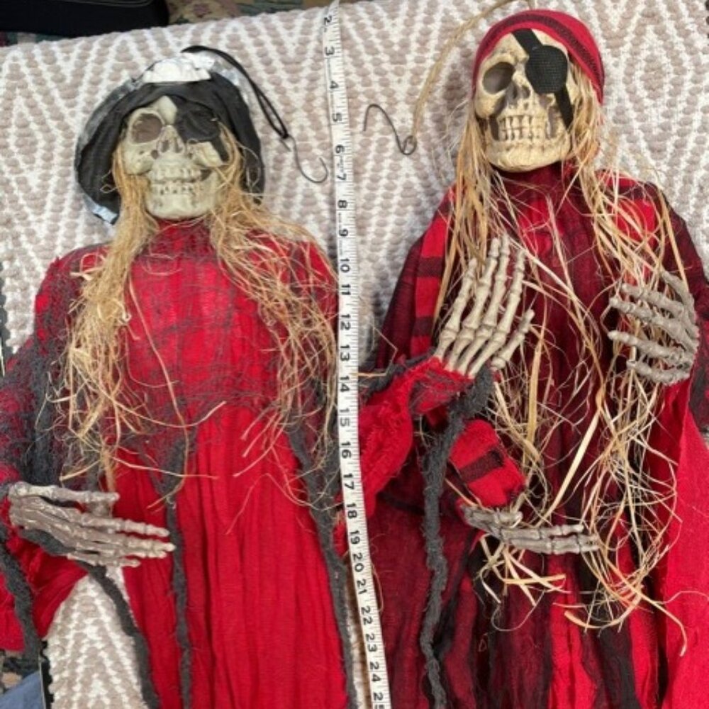 2 Spooky Halloween Hanging Skeleton Pirates (ready to ship for Halloween!) - Picture 5 of 14